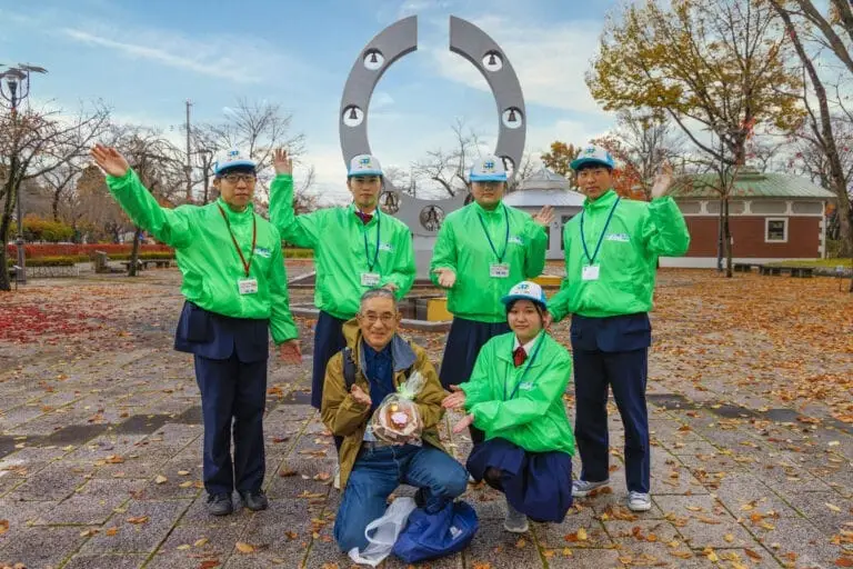 十和田西高校スイーツアー集合写真