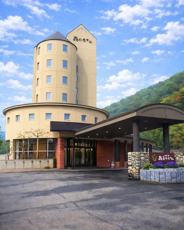 奥入瀬 森のホテル｜奥入瀬・焼山エリアの温泉付きリゾート、露天風呂と森に包まれる滞在｜青森県十和田市